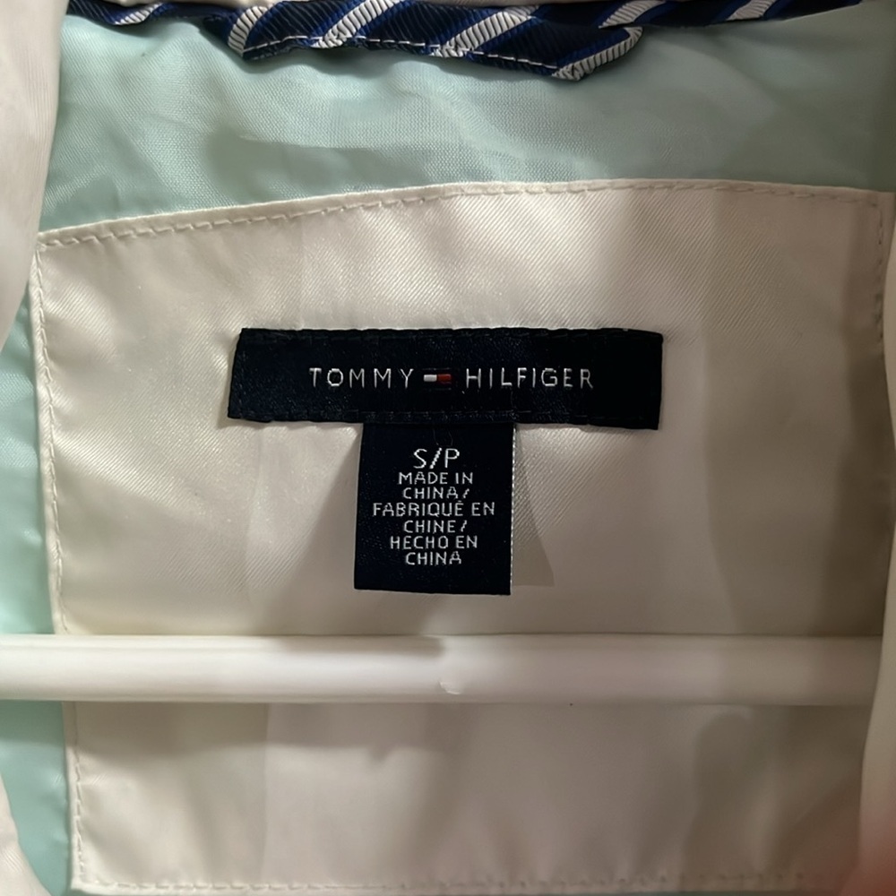 TOMMY HILFIGER Women’s S/P White Puffer Vest - Picture 10 of 15